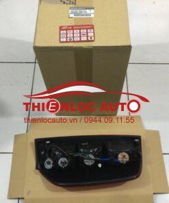 ĐÈN HẬU LÁI NISSAN NAVARA