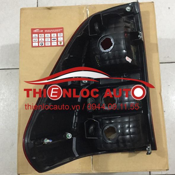 ĐÈN HẬU PHẢI TOYOTA HILUX 81551 0K261 ĐÈN HẬU PHẢI TOYOTA HILUX