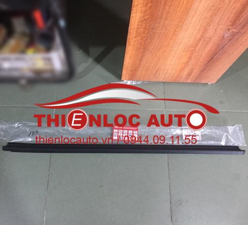 NẸP CHÂN KÍNH TOYOTA FORTUNER 68162 0K010 NẸP CHÂN KÍNH TOYOTA FORTUNER