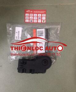 TAY CỬA TRONG MẠ FORD ESCAPE