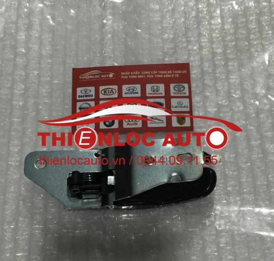 TAY CỬA TRONG PHẢI LIBERO STAREX TAY CỬA TRONG HYUNDAI STAREX