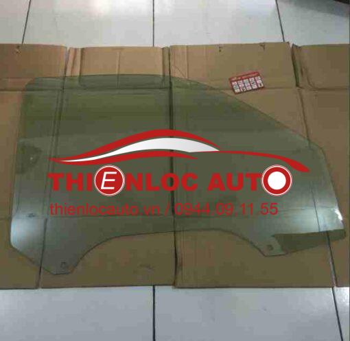 kính cánh cửa trước phải ford everest