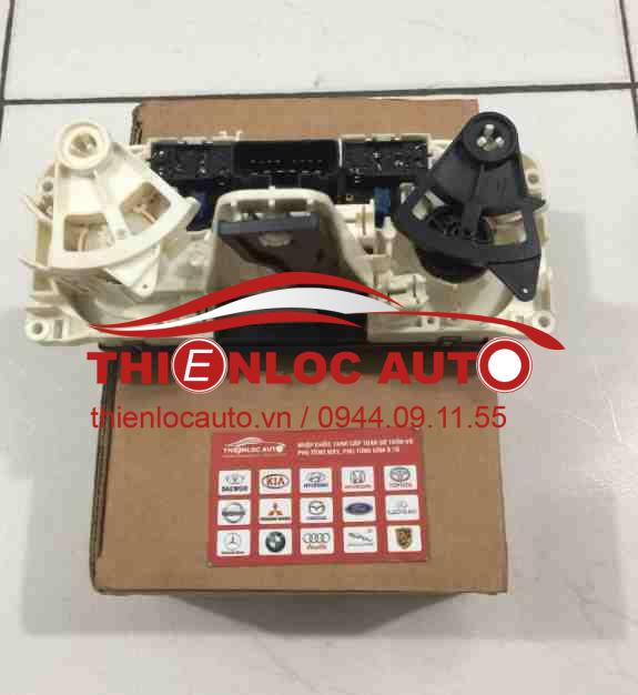 CỤM CÔNG TẮC ĐIỀU HÒA NISSAN SUNNY. CÔNG TẮC ĐIỀU HÒA NISSAN SUNNY