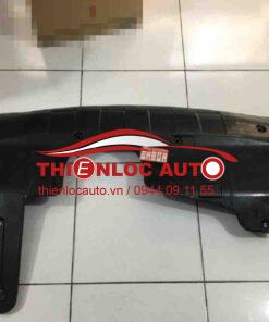 CHẮN BÙN GẦM GIỮA HYUNDAI TUCSON