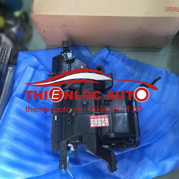 HỘP LỌC GIÓ ĐIỀU HÒA HYUNDAI I10 97200 B4001 HỘP LỌC GIÓ ĐIỀU HÒA HYUNDAI I10