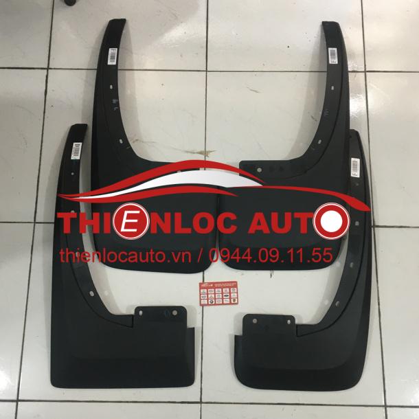 BỘ CHẮN BÙN BÁNH FORD RANGER EB3B 16A262 FA BỘ CHẮN BÙN BÁNH FORD RANGER