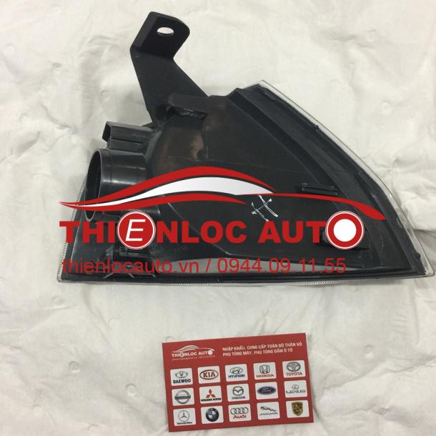 ĐÈN XI NHANH TRÁI FORD LASER B27K 51 07XC ĐÈN XI NHANH TRÁI FORD LASER