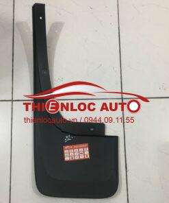 CHẮN BÙN BÁNH SAU FORD RANGER