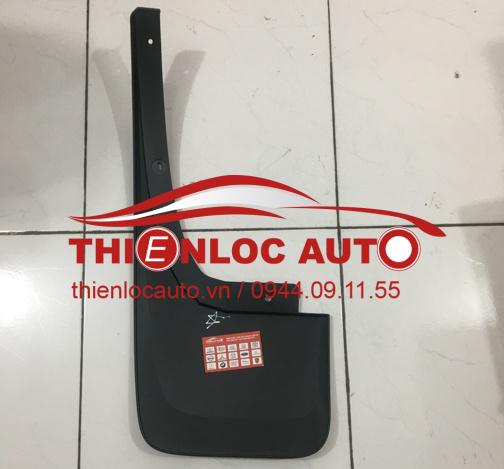 CHẮN BÙN BÁNH SAU FORD RANGER EB3B 28400 CHẮN BÙN BÁNH SAU FORD RANGER