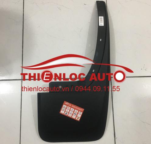 CHẮN BÙN BÁNH SAU FORD RANGER CHẮN BÙN BÁNH SAU FORD RANGER