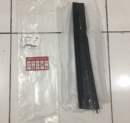 ỐP TRỤ CỬA DAEWOO LACETTI