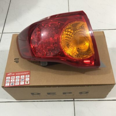 ĐÈN HẬU NGOÀI TRÁI TOYOTA ALTIS