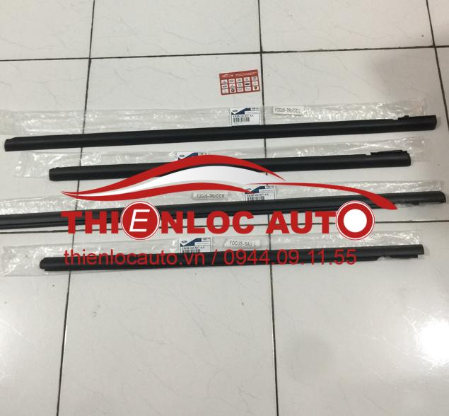 NẸP CHÂN KÍNH FORD FOCUS NẸP CHÂN KÍNH FORD FOCUS