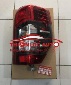 ĐÈN HẬU PHẢI MITSUBISHI TRITON