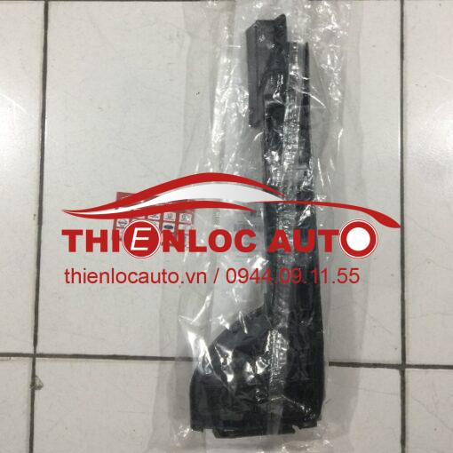 PHE CÀI CẢN TOYOTA HIACE