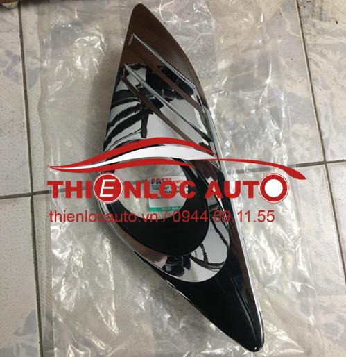 ỐP ĐÈN GẦM TOYOTA CAMRY ỐP ĐÈN GẦM TOYOTA CAMRY