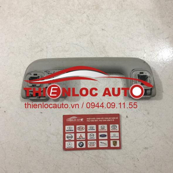 TAY NẮM TRẦN TOYOTA INNOVA 174615 K020 TAY NẮM TRẦN TOYOTA INNOVA