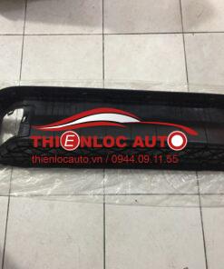 BẬC CỬA LÙA TOYOTA HIACE