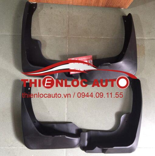 BỘ CHẮN BÙN BÁNH TOYOTA CAMRY