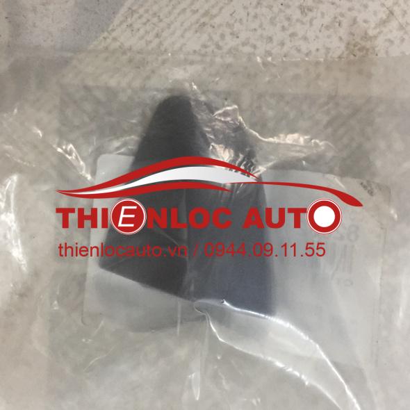 ĐUÔI TAY CỬA KIA CERATO 82652 M6110 ĐUÔI TAY CỬA KIA CERATO