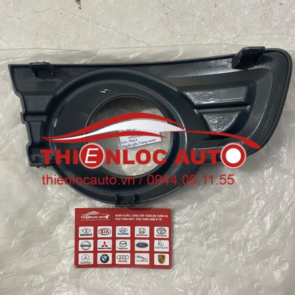 ỐP ĐÈN GẦM FORD RANGER UD2D50C11B ỐP ĐÈN GẦM FORD RANGER