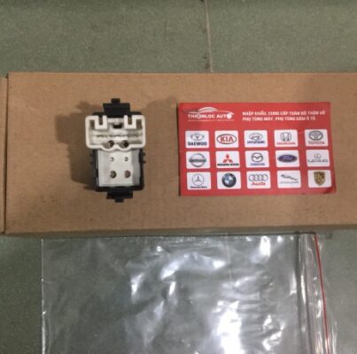 CÔNG TẮC KÍNH ĐƠN TOYOTA LAND CRUISER