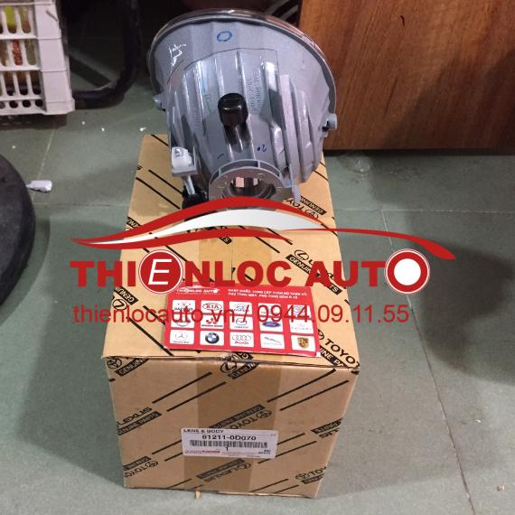 ĐÈN CẢN (GẦM) TOYOTA FORTUNER CHÍNH HÃNG 81211 0D070 ĐÈN CẢN TOYOTA FORTUNER