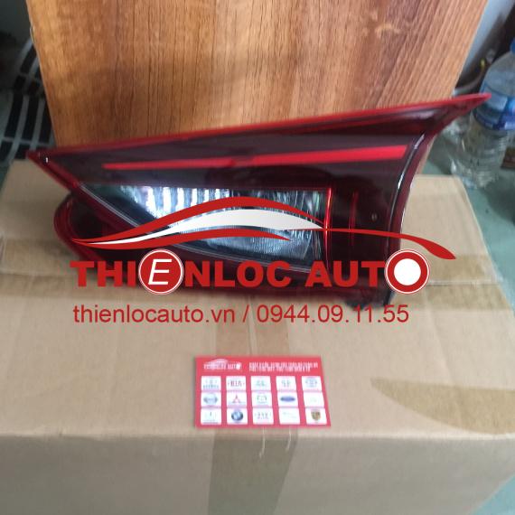 ĐÈN HẬU MIẾNG TRONG PHẢI MAZDA 3 ĐÈN HẬU CỐP MAZDA 3