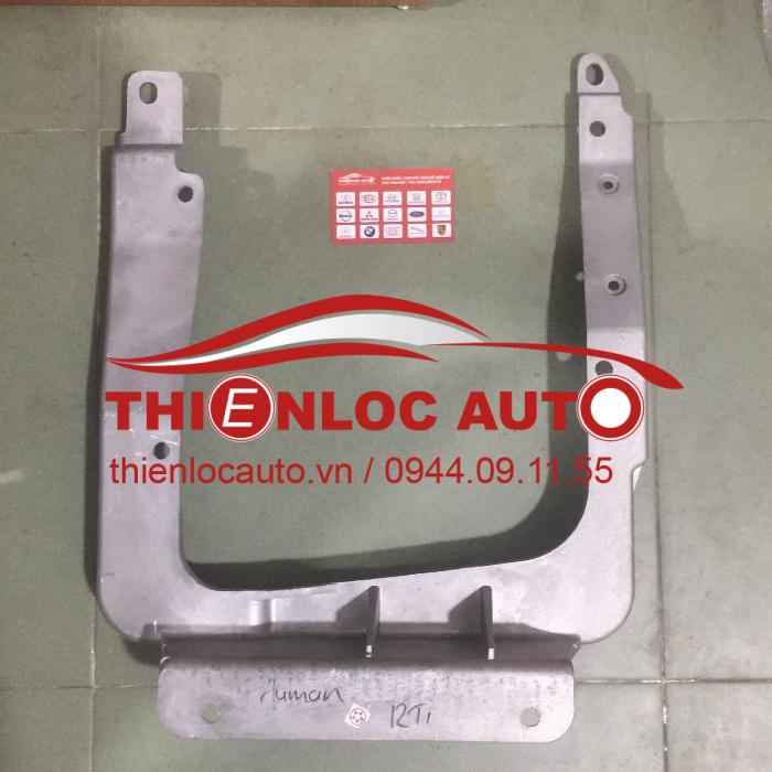 GIÁ BẮT ĐÈN PHA PHẢI THACO AUMAN C160 GIÁ BẮT ĐÈN PHA THACO AUMAN