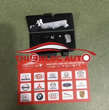 NẮP CỨU HỘ MAZDA 6 NẮP MÓC CỨU HỘ MAZDA 6