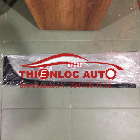 NẸP CHÂN KÍNH SAU TRÁI MAZDABT50 NẸP CHÂN KÍNH SAU LÁI MAZDA BT50