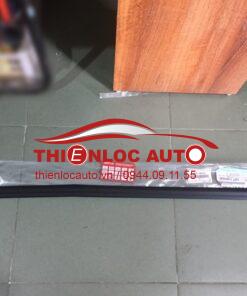 NẸP CHÂN KÍNH TOYOTA HILUX