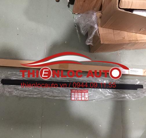 NẸP CHÂN KÍNH TRONG SAU ISUZU HILANDER 8971742580 NẸP CHÂN KÍNH TRONG ISUZU HILANDER