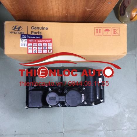 ỐP CẦN ĐI SỐ HYUNDAI TUCSON 84651 D3000 ỐP CẦN ĐI SỐ HYUNDAI TUCSON
