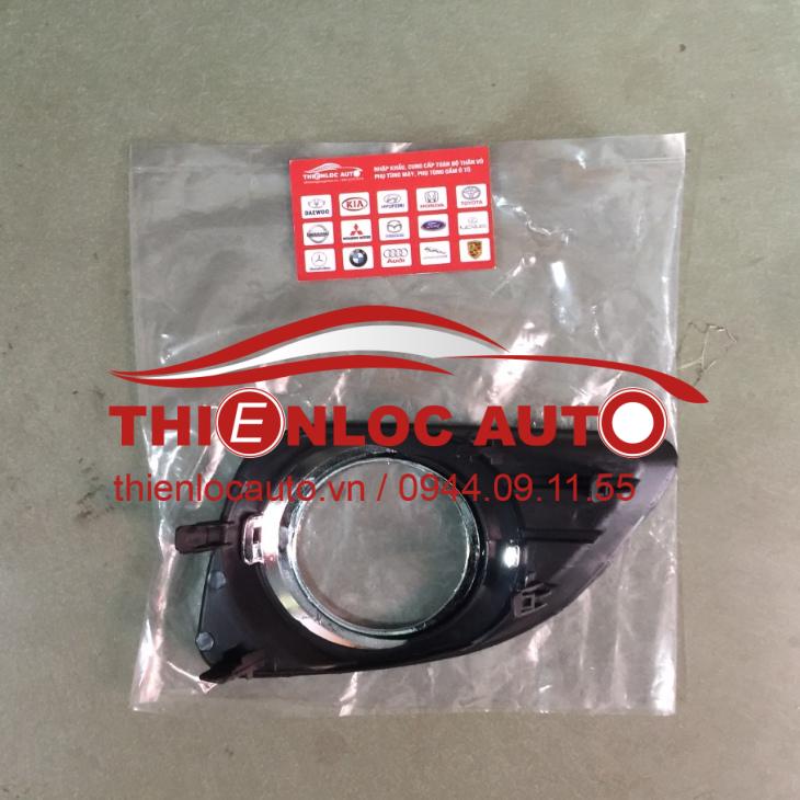 ỐP (MÍ) ĐÈN CẢN PHẢI TOYOTA CAMRY2010 ỐPĐÈN CẢN PHẢI TOYOTA CAMRY