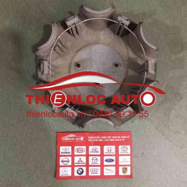 ỐP (NẮP CHỤP) LAZANG TOYOTA HILUX, 4RUNNER, FORTUNER 4260B-0K080 ỐP LAZANG TOYOTA HILUX