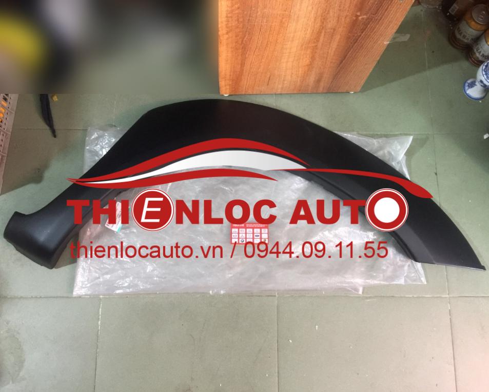 ỐP PHỒNG BÁNH TAI XE PHẢI TOYOTA FORTUNER ỐP PHỒNG BÁNH TAI XE TOYOTA FORTUNER