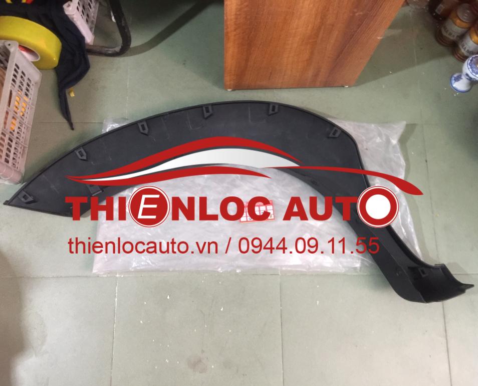 ỐP PHỒNG BÁNH TAI XE PHẢI TOYOTAFORTUNER 53847-35120-J1 ỐP PHỒNG BÁNH TAI XE TOYOTA FORTUNER