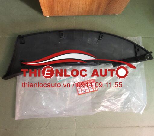 ỐP PHỒNG HÔNG XE MIẾNG SAU TOYOTA FORTUNER