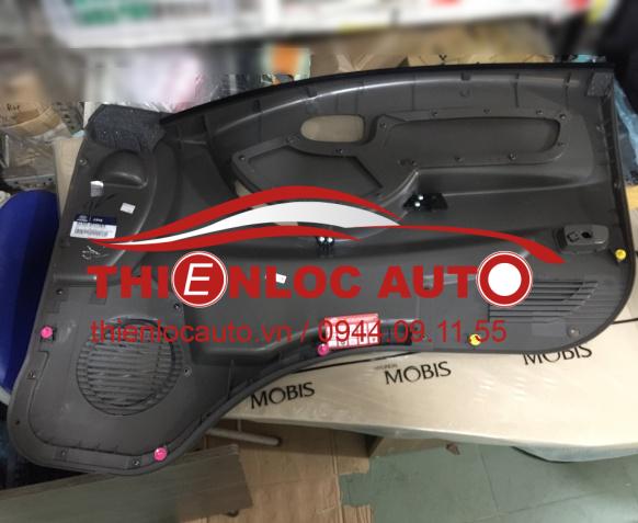 TÁP LY CỬA TRÁI HYUNDAI PORTER 82305 4F010 TAPPI CỬA TRÁI HYUNDAI PORTER