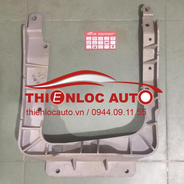 XƯƠNG BẮT ĐÈN PHA TRÁI THACO AUMAN C160, C1500 1B22083100012 XƯƠNG BẮT ĐÈN PHA TRÁI THACO AUMAN C160