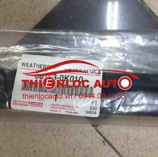 NẸP CHÂN KÍNH NGOÀI SAU PHẢI FORTUNER, NẸP CHÂN KÍNH NGOÀI SAU PHẢI FORTUNER