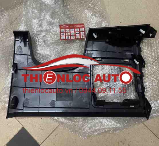 ỐP CỔ VÔ LĂNG HYUNDAI I10 ỐP CỔ VÔ LĂNG HYUNDAI I10