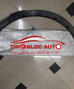 ỐP TAI DÈ TRƯỚC PHỤ RANGE ROVER DISCOVERY SPORT.